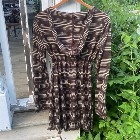 Vitamin A Long Sleeve V Neck Hoodie Shimmer Cover Up Women's Size S - Picture 2 of 7